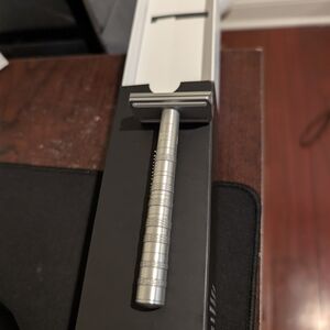 Elegant Silver Safety Razor for Men